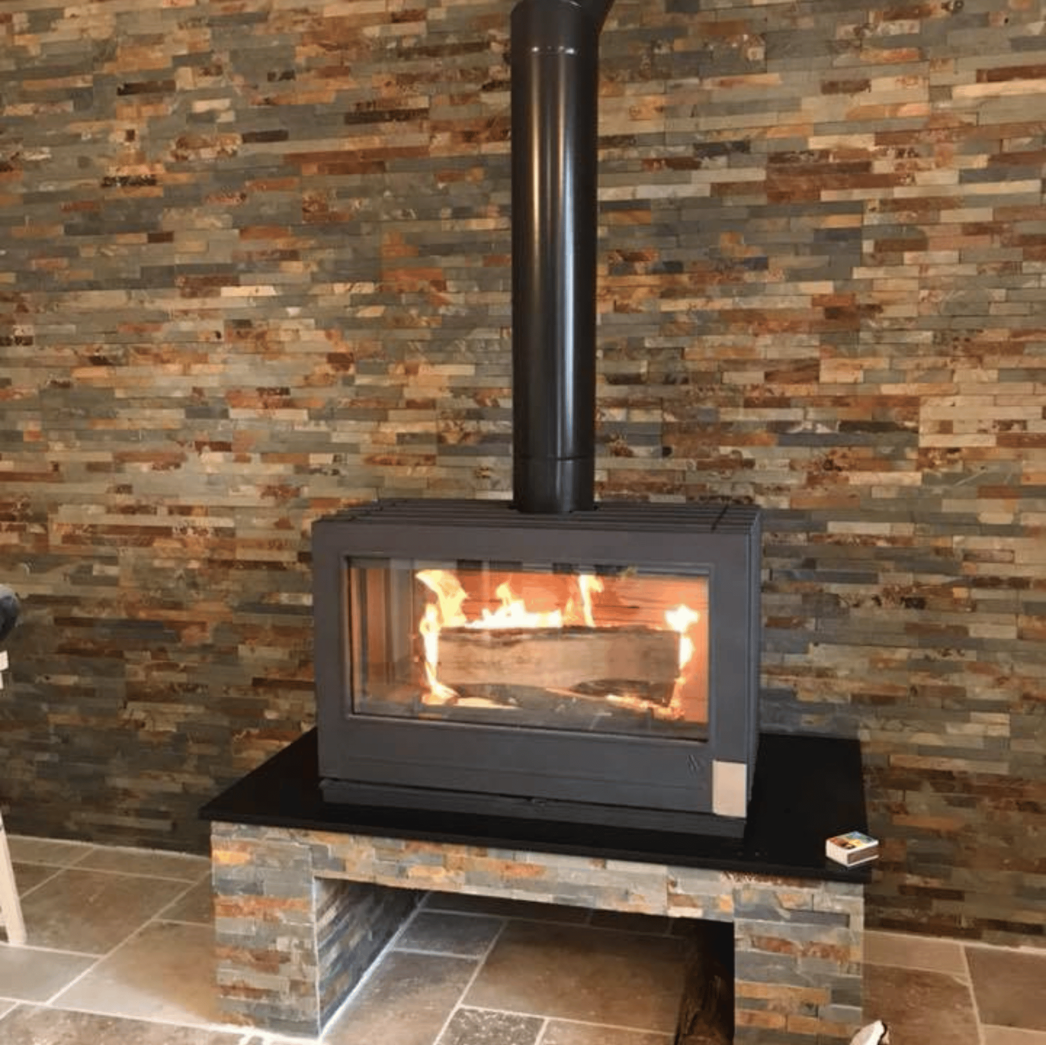 Soba cu lemne din fonta Invicta Preston 9128 04