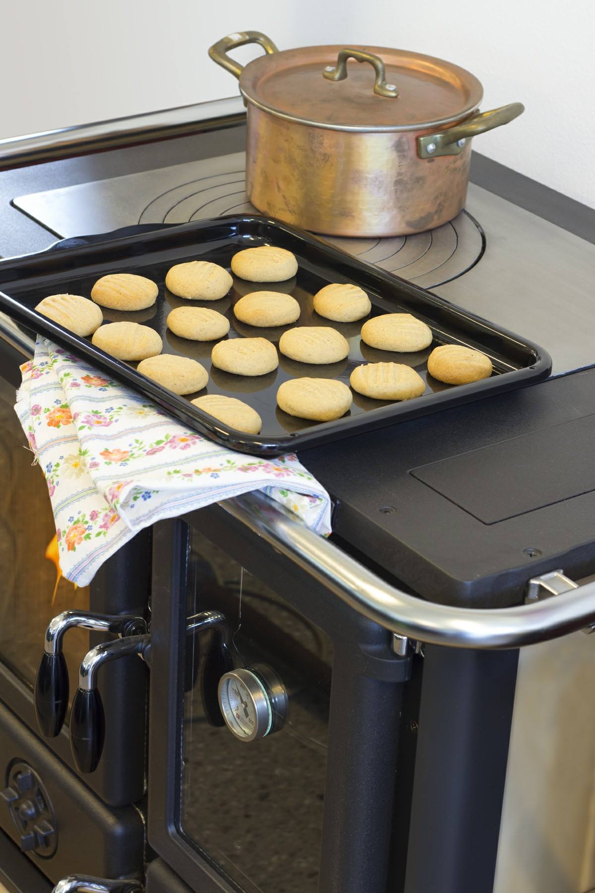 LA NORDICA Rosetta B II Kuzine Sobası (Krem)